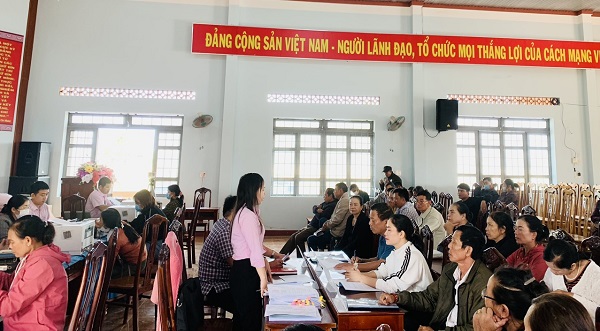HỘI LHPN XÃ EA KLY PHỐI HỢP VỚI NGÂN HÀNG CSXH  VÀ THÀNH VIÊN HỘI ĐỒNG QUẢN TRỊ NGÂN HÀNG CSXH  THỰC HIỆN CHƯƠNG TRÌNH TÍN DỤNG, NÂNG CAO CHẤT LƯỢNG QUẢN LÝ NGUỒN VỐN, SỬ DỤNG VỐN VAY CÓ HIỆU QUẢ.
