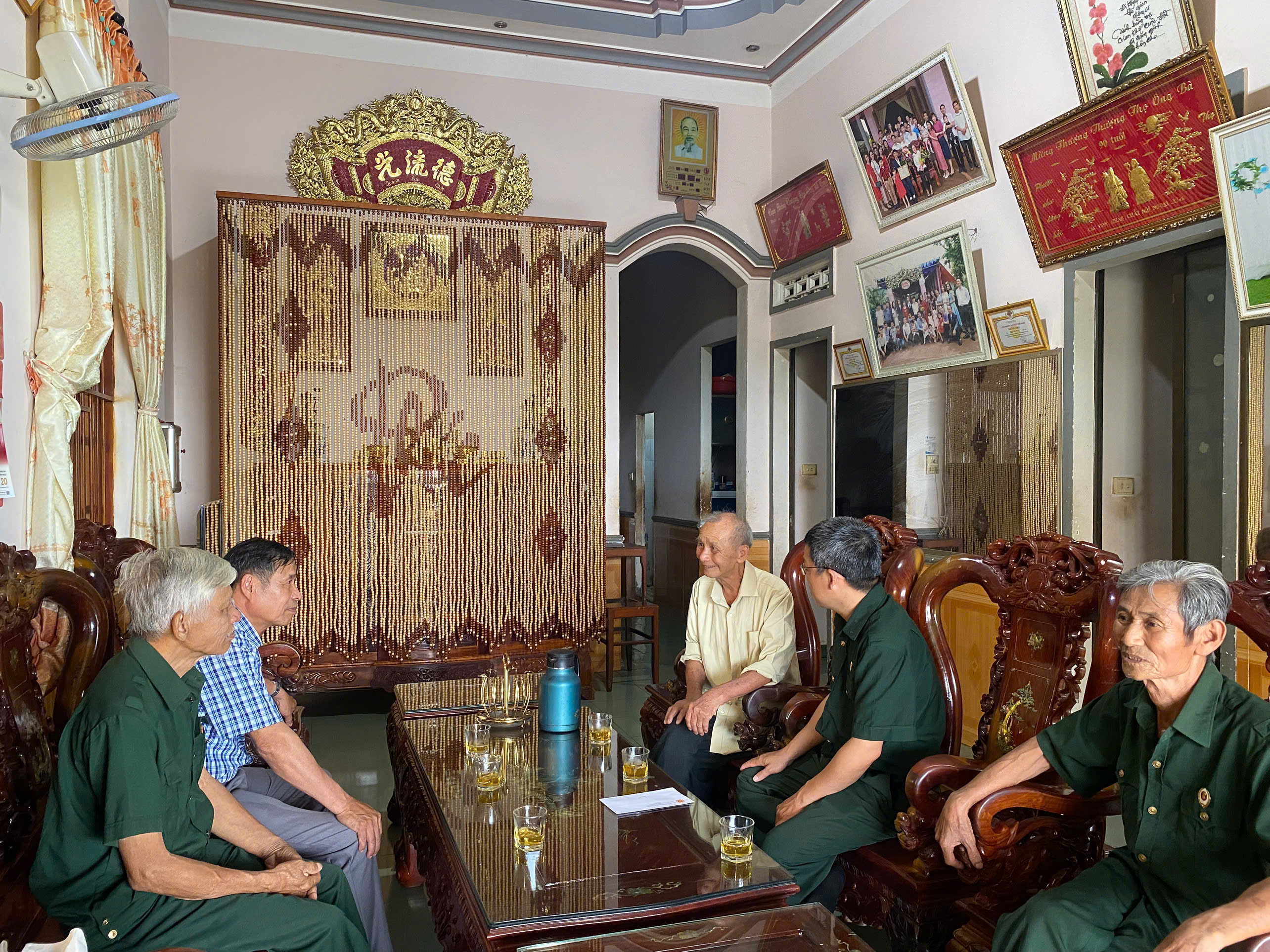 Phát huy truyền thống “Uống nước nhớ nguồn” Hội CCB xã Ea Kly thăm hội viên chống Pháp nhân kỷ niệm 72 năm Chiến thắng Điện Biên Phủ  (07/5/1954 – 07/5/2026)