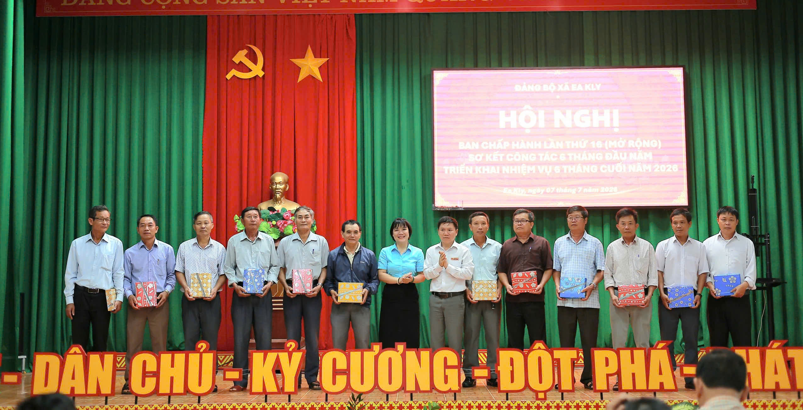 Ea Kly sơ kết thực hiện nhiệm vụ phát triển kinh tế - xã hội, quốc phòng, an ninh 6 tháng đầu năm 2026