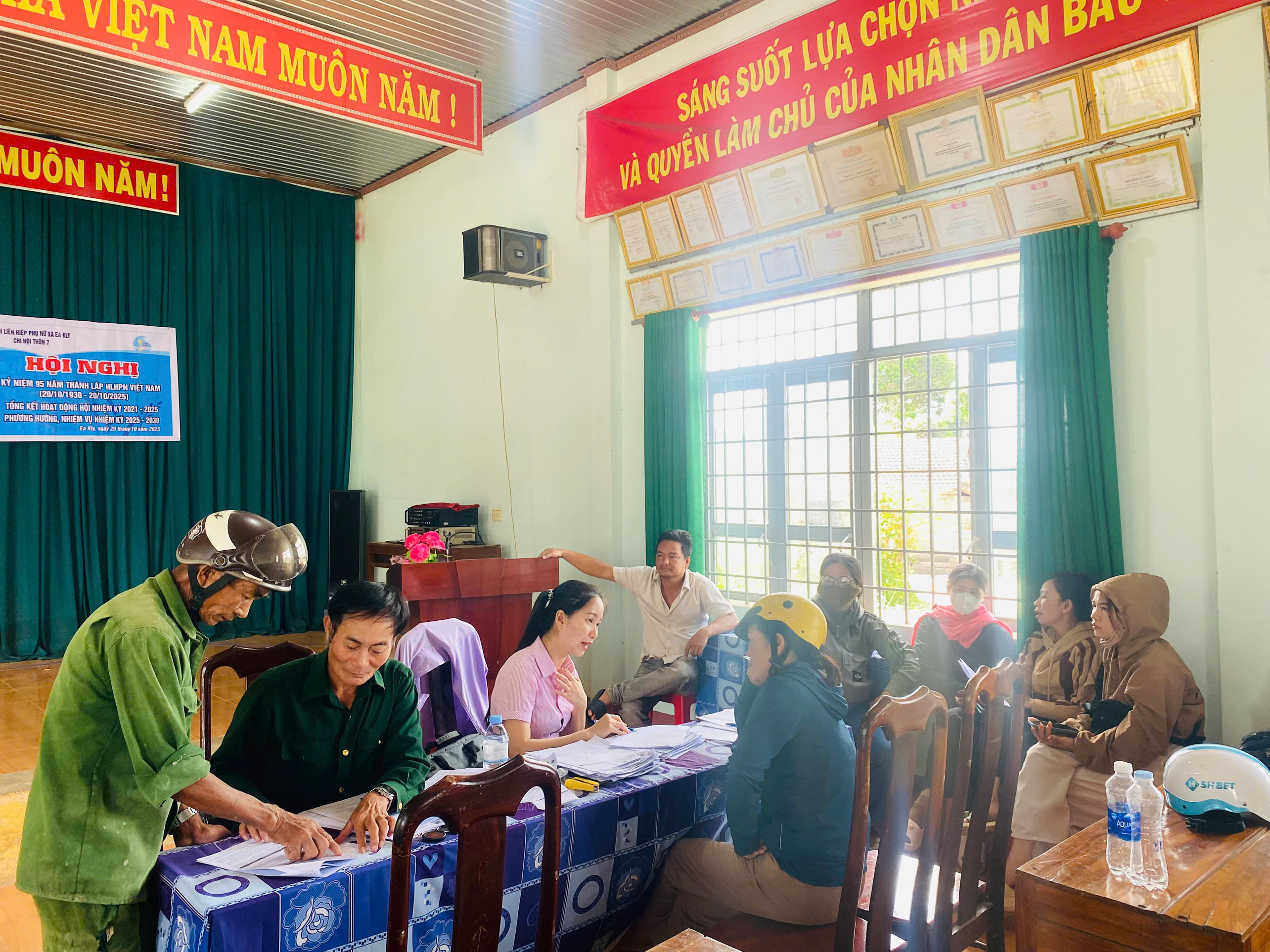 NGÂN HÀNG CHÍNH SÁCH XÃ HỘI TRIỂN KHAI CÔNG TÁC ĐỐI CHIẾU, KIỂM TRA NỢ NĂM 2025 TẠI XÃ EA KLY