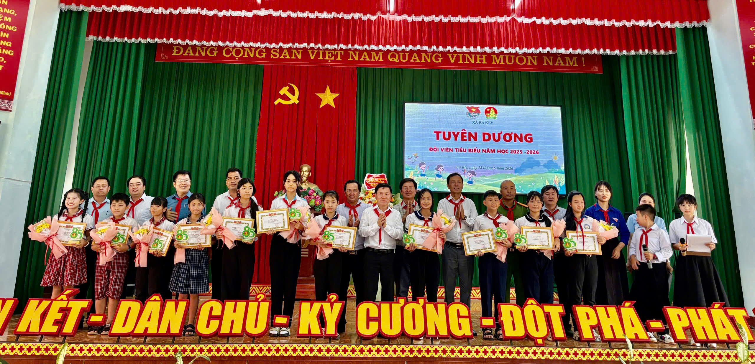 Ea Kly: Rộn ràng Lễ kỷ niệm 85 năm ngày thành lập Đội TNTP Hồ Chí Minh